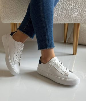 کتونی سفید زنانه اسپرت پشت سورمه‌ای طرح پول اند بیر (متریال ترک)