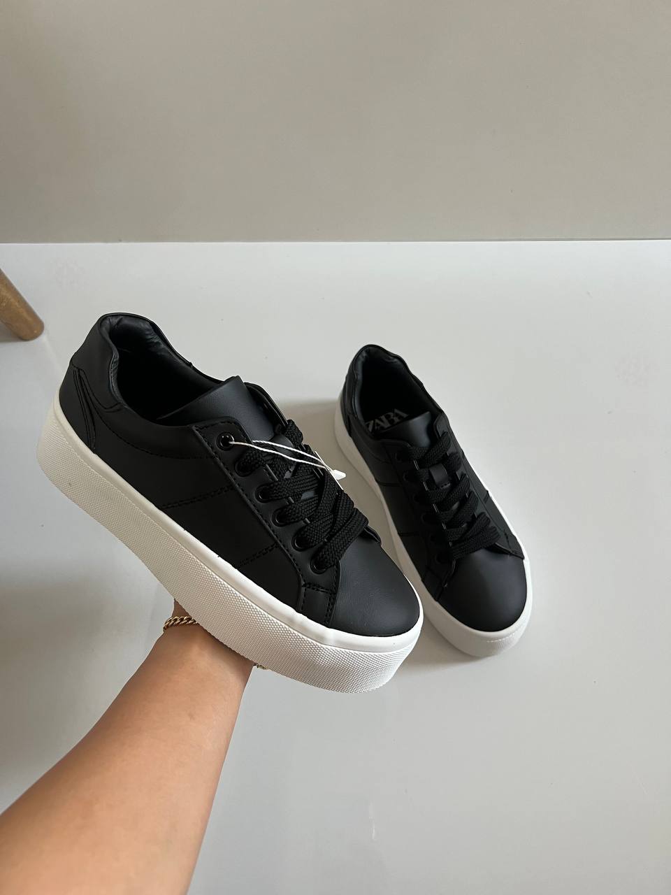 کفش زنانه چرمی بیاله قابل شستشو - تصویر 2