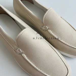 کفش لوفر جیر زنانه – ترند ۲۰۲۵، شیک و راحت با رنگبندی متنوع