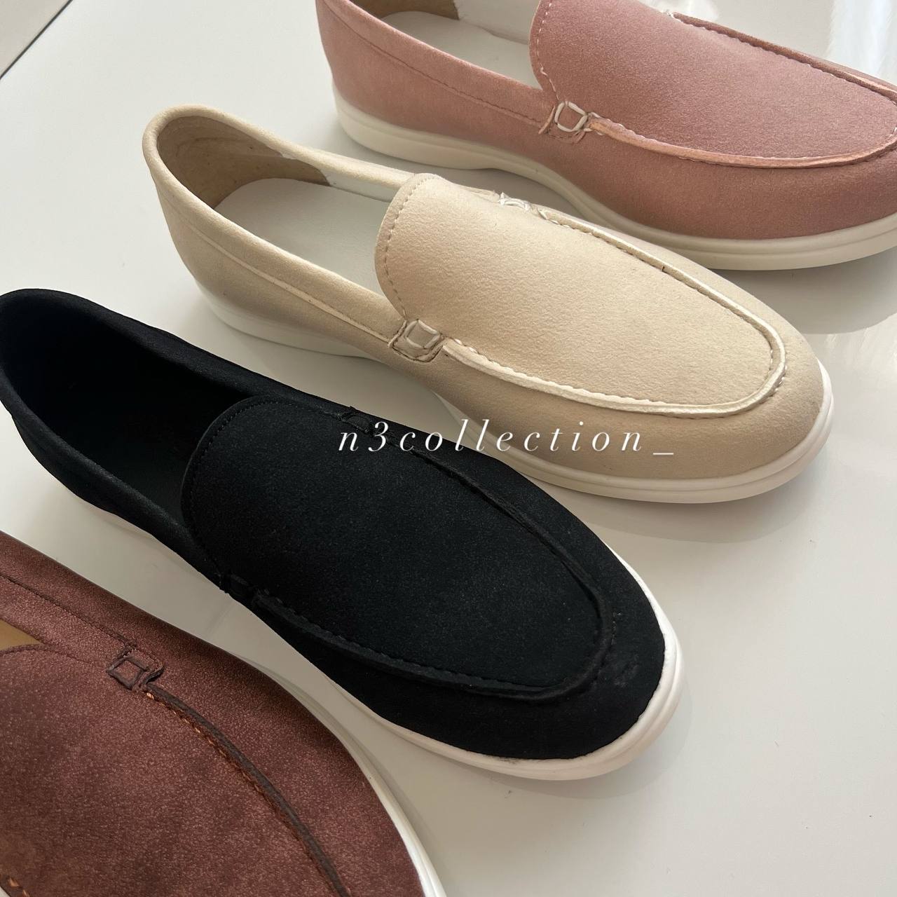 کفش لوفر جیر زنانه – ترند ۲۰۲۵، شیک و راحت با رنگبندی متنوع - تصویر 12