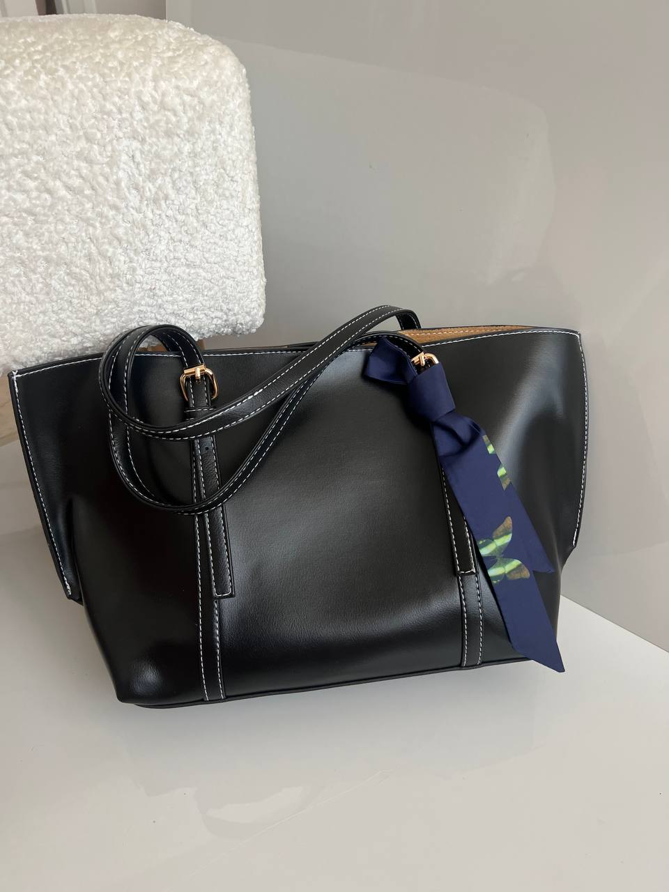 کیف بزرگ زنانه چرم بیاله جادار و باکیفیت - تصویر 2