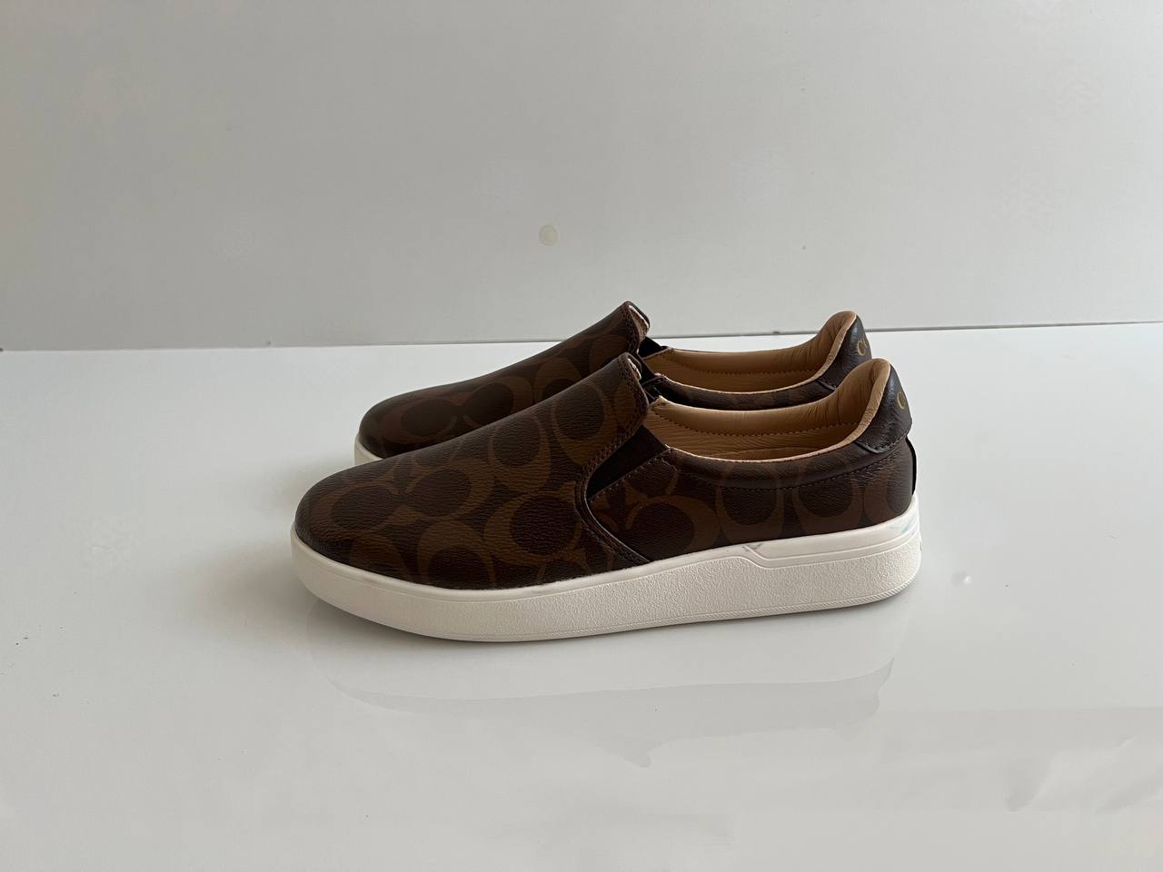 ونس کوچ چرم قهوه ای - تصویر 5